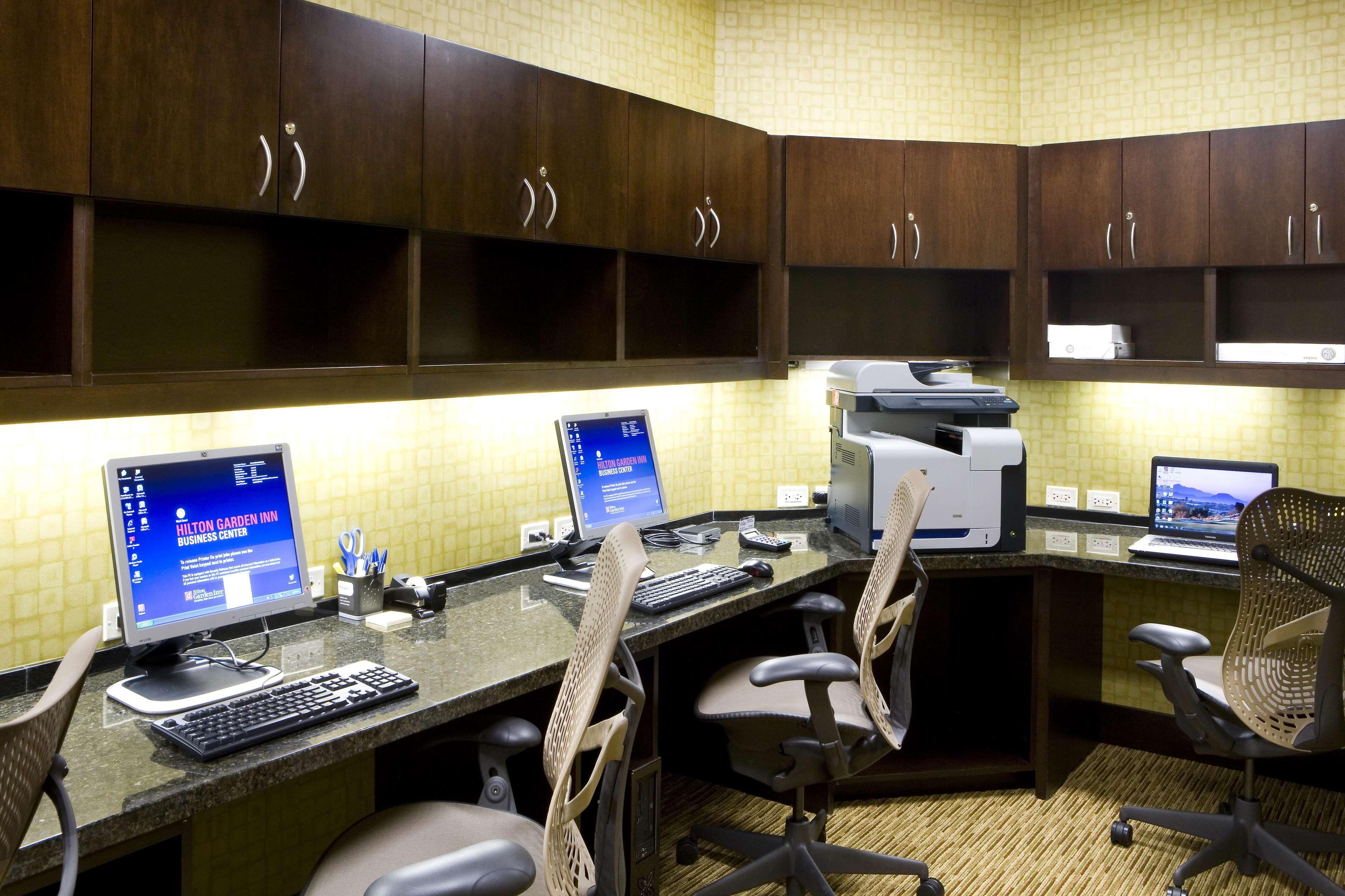 Hilton Garden Shirlington