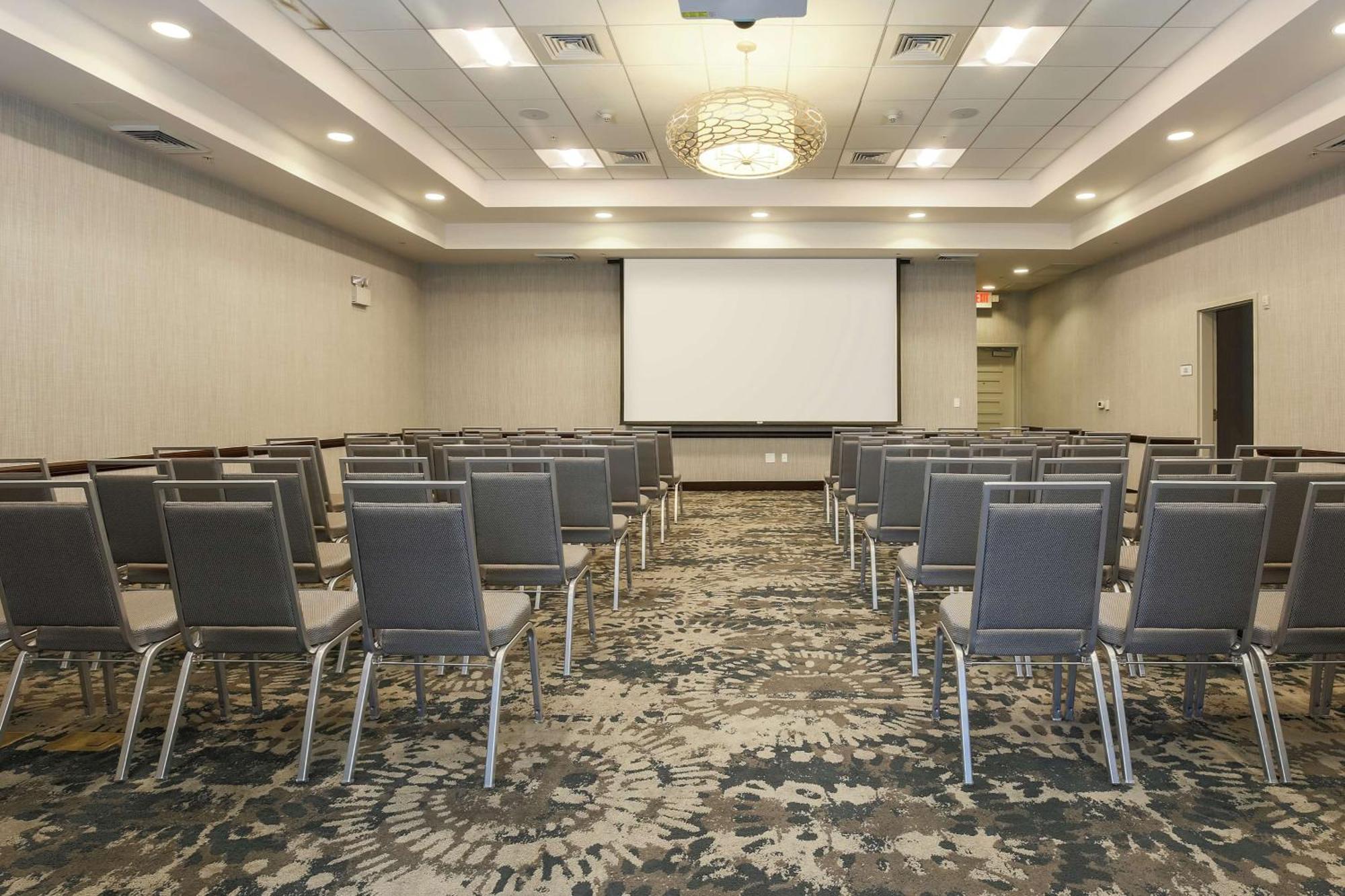 Hilton Garden Shirlington