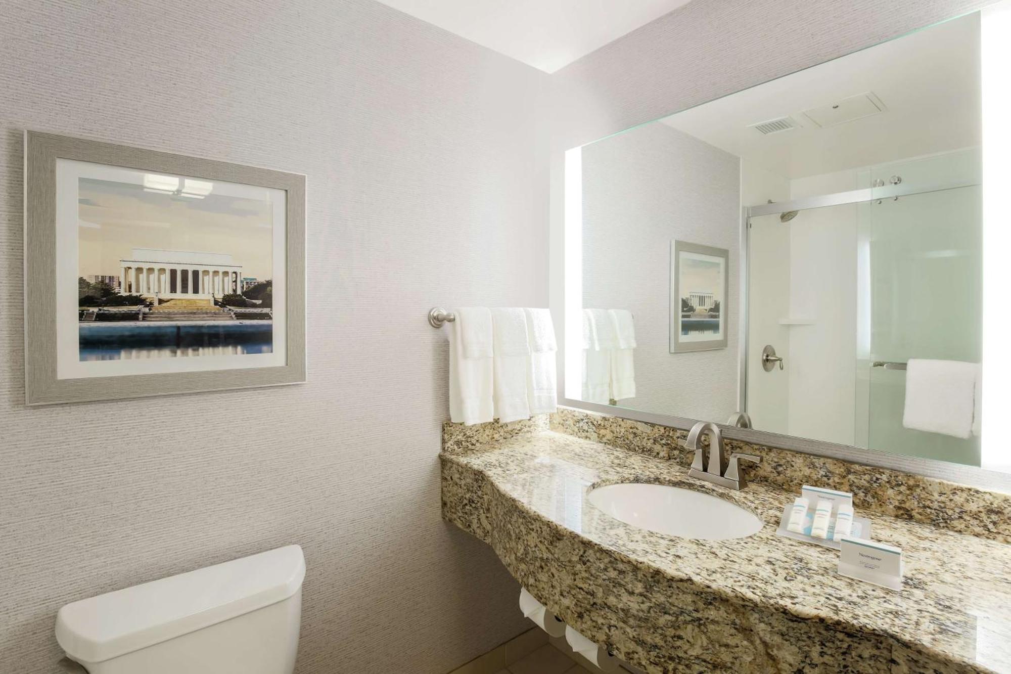 Hilton Garden Shirlington Hotel 3*